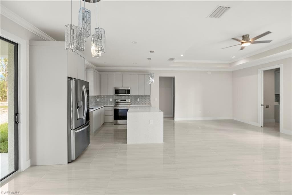 3587 18th Ave SE, Naples, FL 34117-8