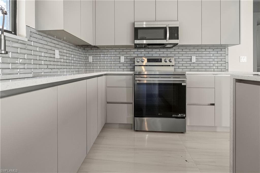 3587 18th Ave SE, Naples, FL 34117-11