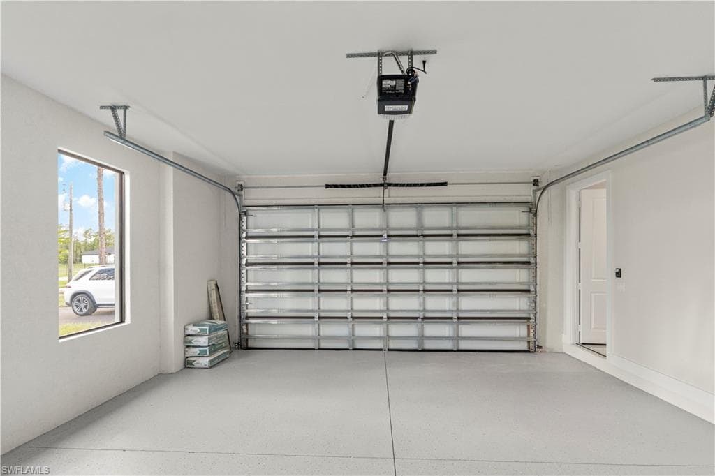 3587 18th Ave SE, Naples, FL 34117-14