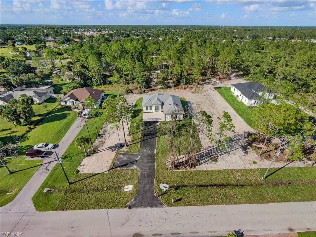 3587 18th Ave SE, Naples, FL 34117-15