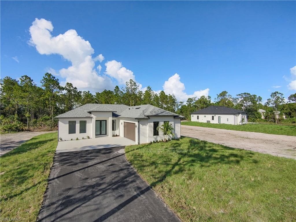 3587 18th Ave SE, Naples, FL 34117-18