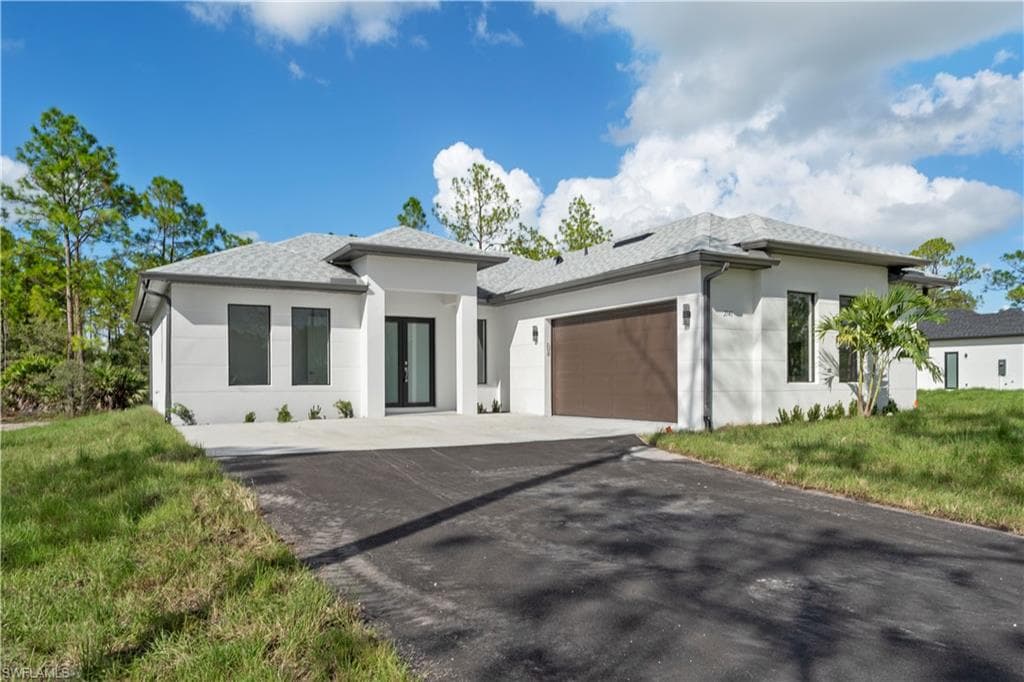 3587 18th Ave SE, Naples, FL 34117-1