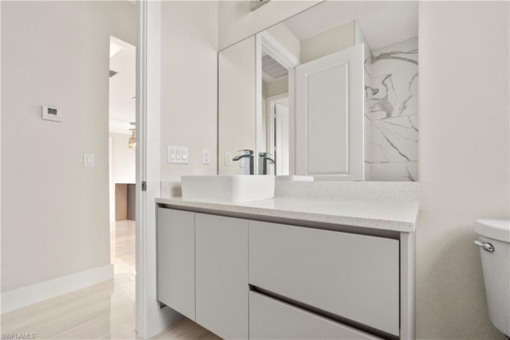 3587 18th Ave SE, Naples, FL 34117-32