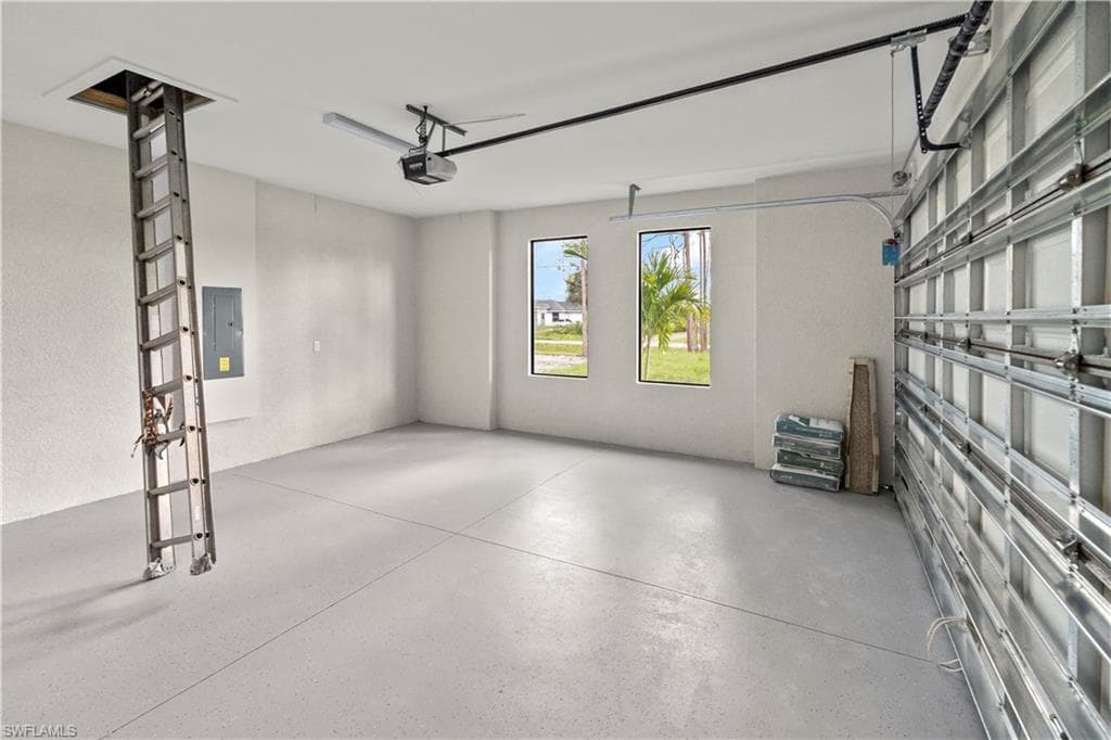 3587 18th Ave SE, Naples, FL 34117-37