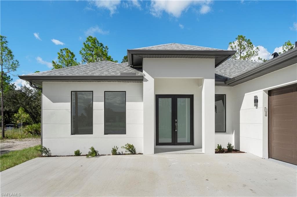 3587 18th Ave SE, Naples, FL 34117-3