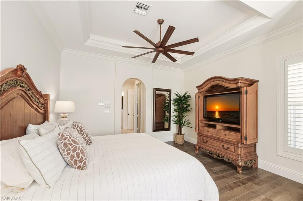 494 Seabee Ave, Naples, FL 34108-15