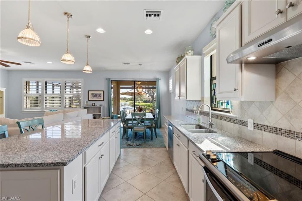 6264 Victory Dr, Ave Maria, FL 34142-8