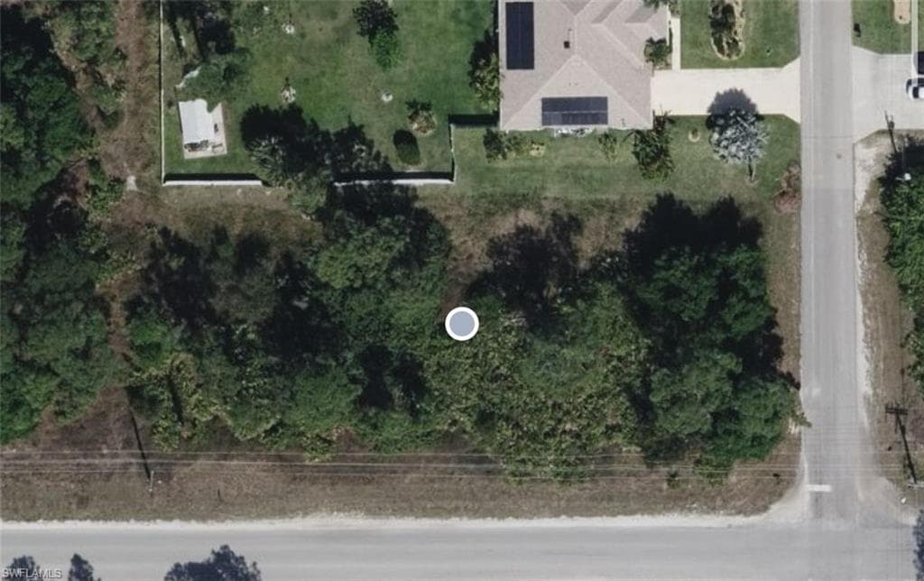 1001 Moore Ave, Lehigh Acres, FL 33972-1
