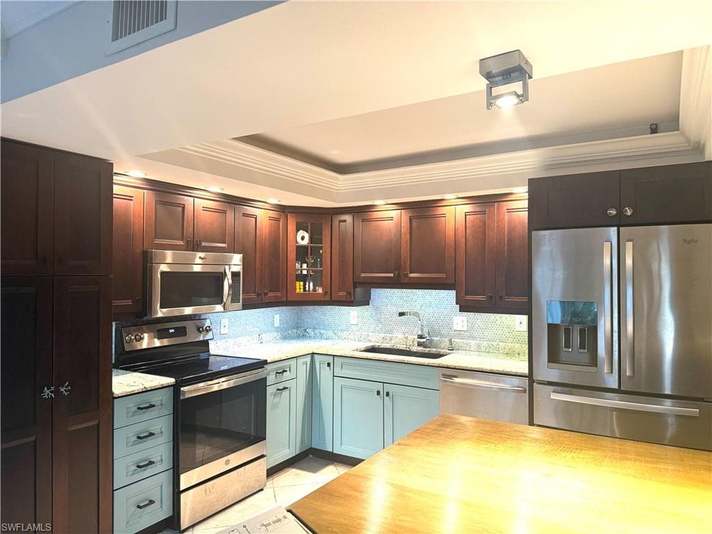 1810 Bald Eagle Dr A, Naples, FL 34105-1