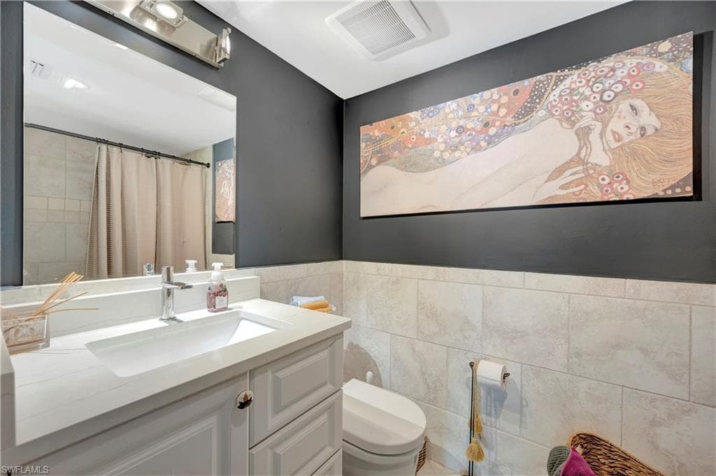 1810 Bald Eagle Dr A, Naples, FL 34105-31