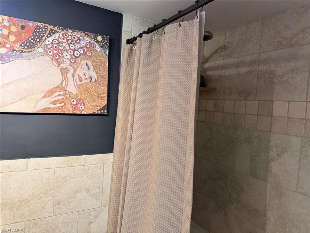 1810 Bald Eagle Dr A, Naples, FL 34105-34