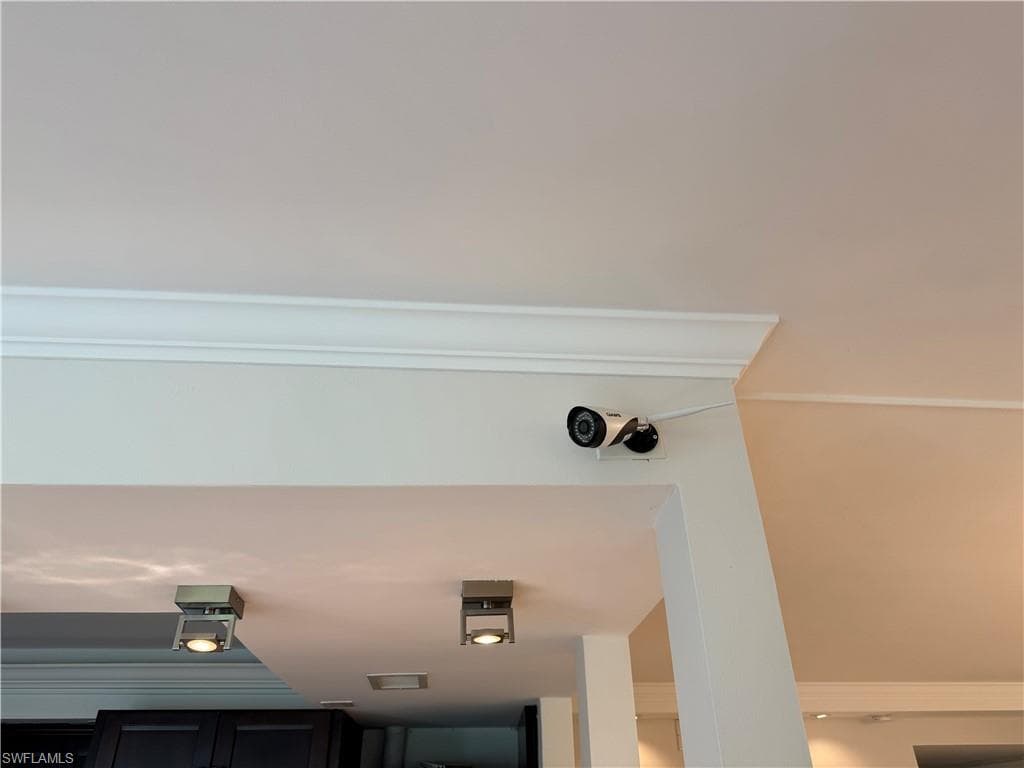 1810 Bald Eagle Dr A, Naples, FL 34105-37