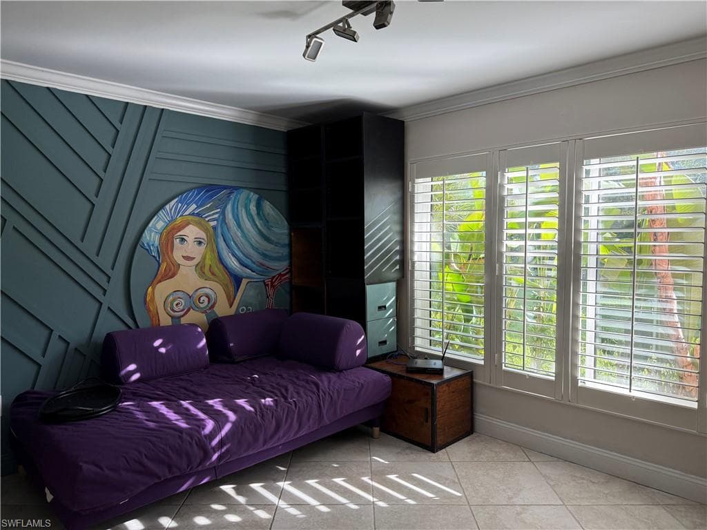 1810 Bald Eagle Dr A, Naples, FL 34105-38