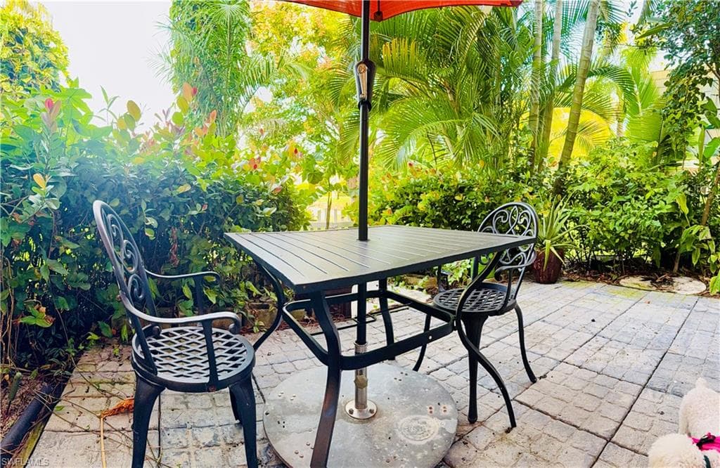 1810 Bald Eagle Dr A, Naples, FL 34105-41