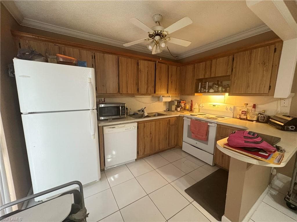 12324 Woodrose Ct 2, Fort Myers, FL 33907-6