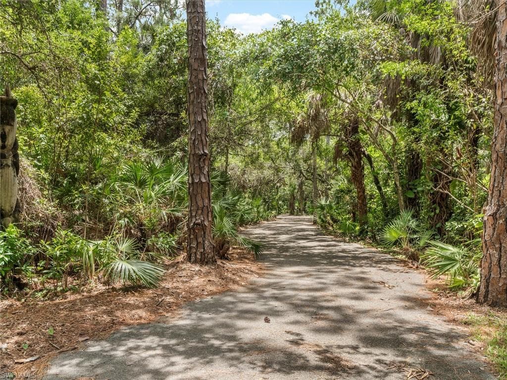 3720 Gail Blvd, Naples, FL 34104-8