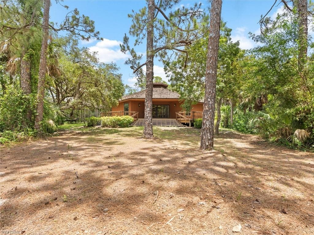 3720 Gail Blvd, Naples, FL 34104-13