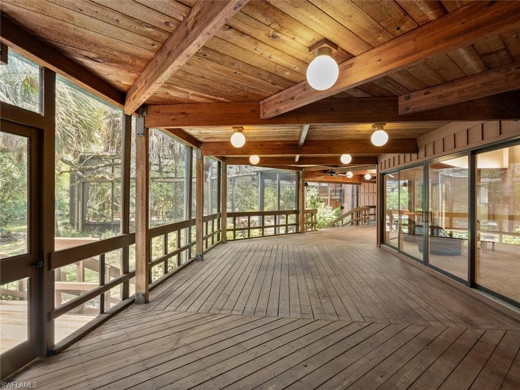 3720 Gail Blvd, Naples, FL 34104-19