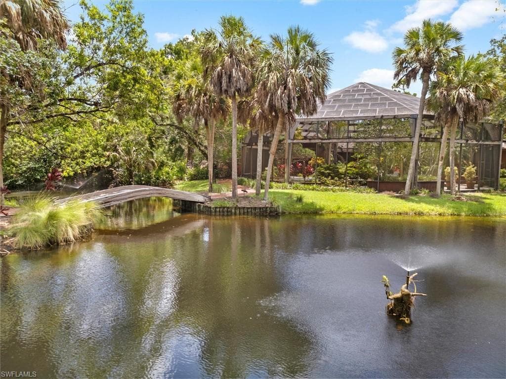 3720 Gail Blvd, Naples, FL 34104-7