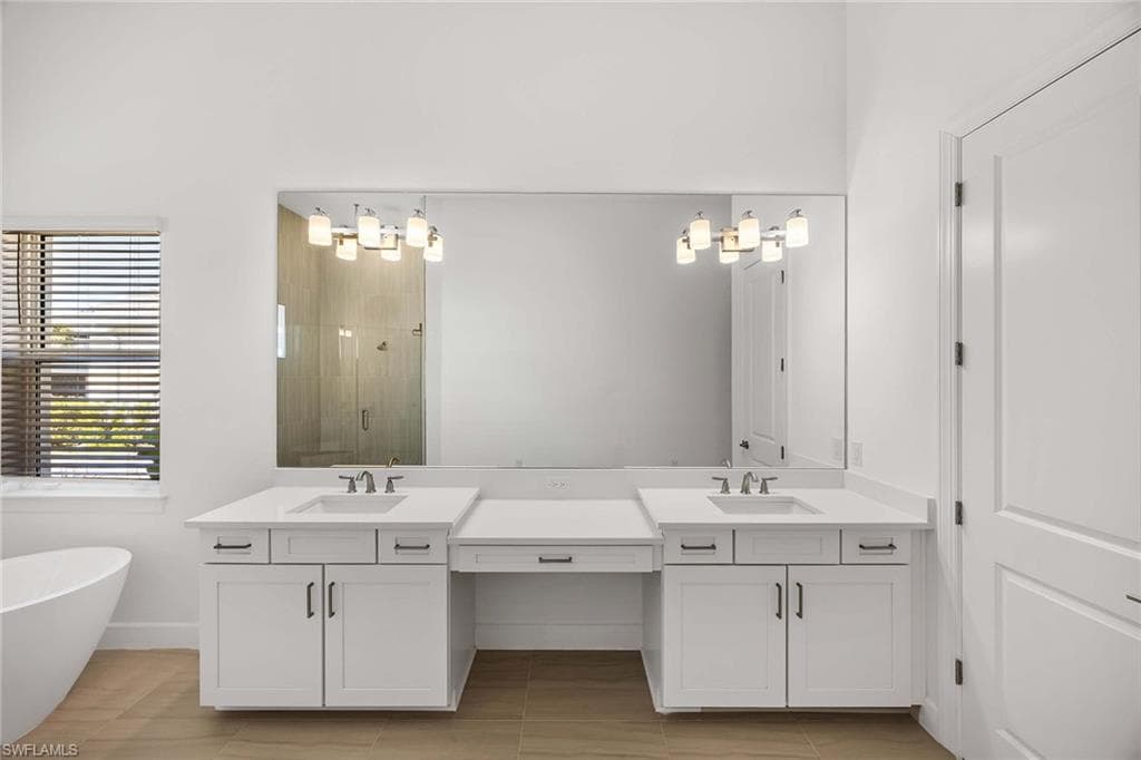 15398 Turin Dr, Naples, FL 34114-24