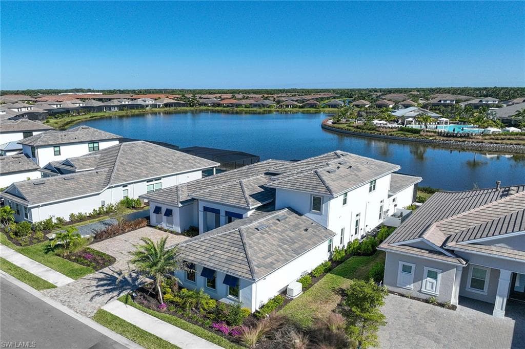 15398 Turin Dr, Naples, FL 34114-2