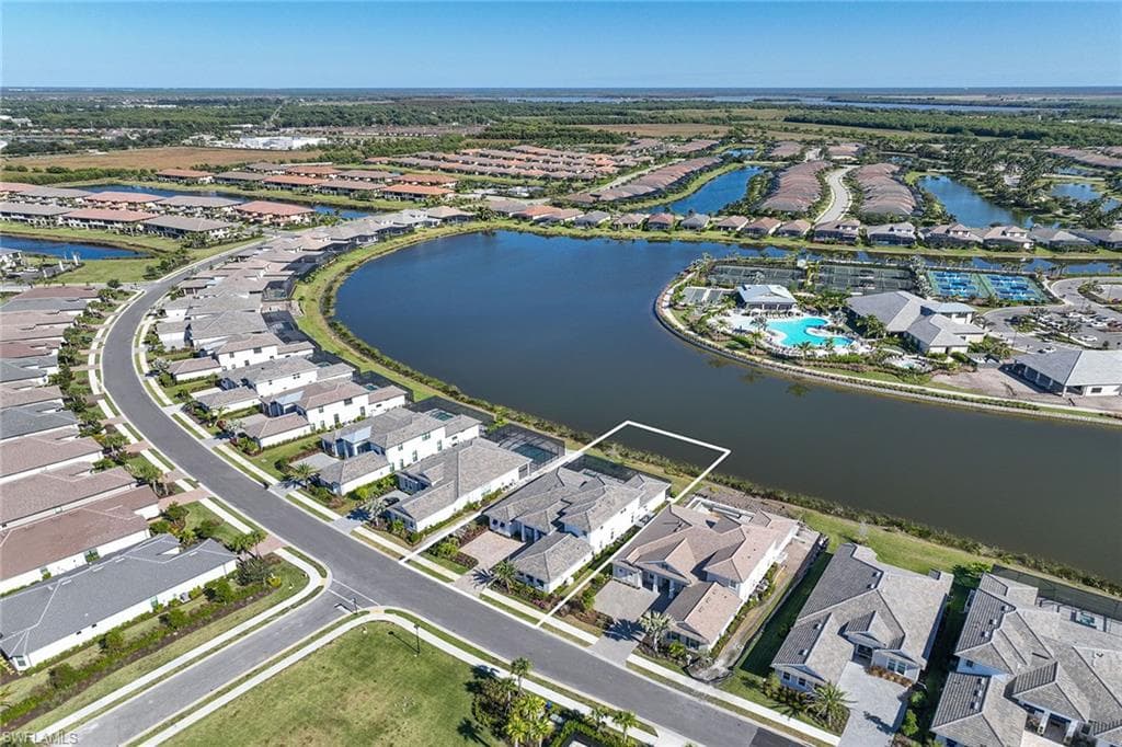 15398 Turin Dr, Naples, FL 34114-3