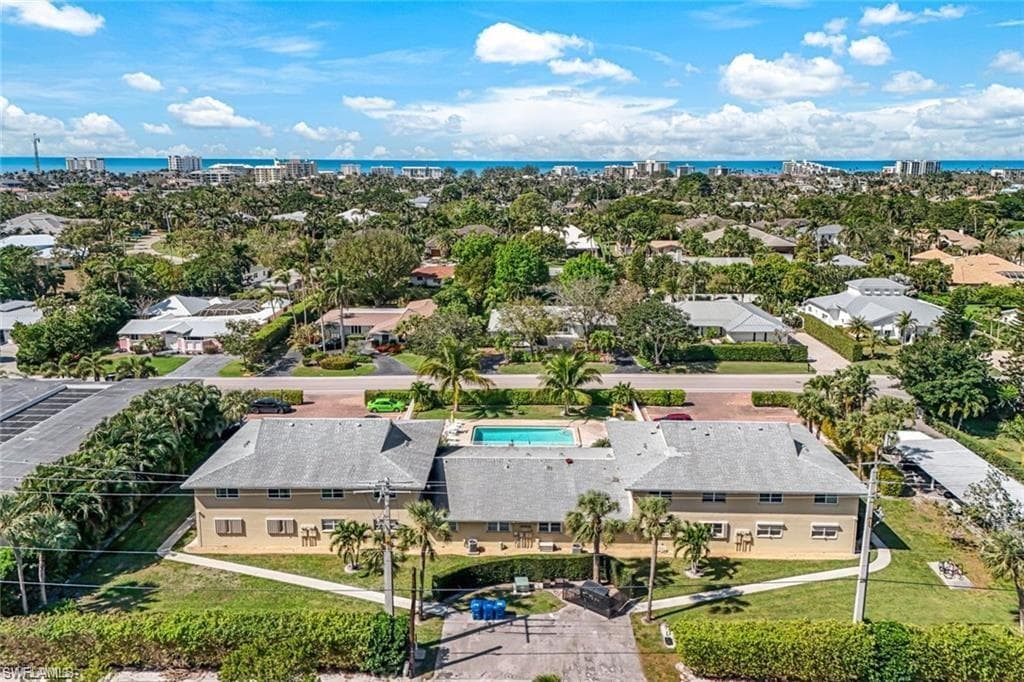 2000 Alamanda Dr 206, Naples, FL 34102-27