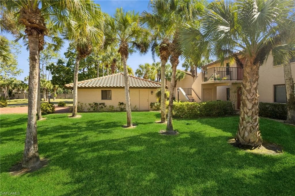 3219 Horse Carriage Way 2, Naples, FL 34105-17