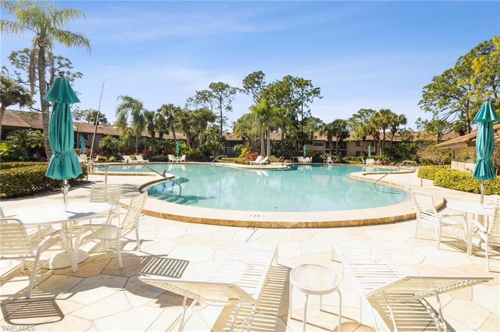 3219 Horse Carriage Way 2, Naples, FL 34105-30