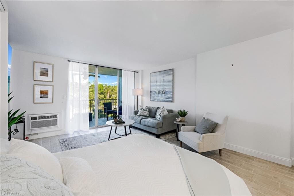 5 Bluebill Ave 205, Naples, FL 34108-4