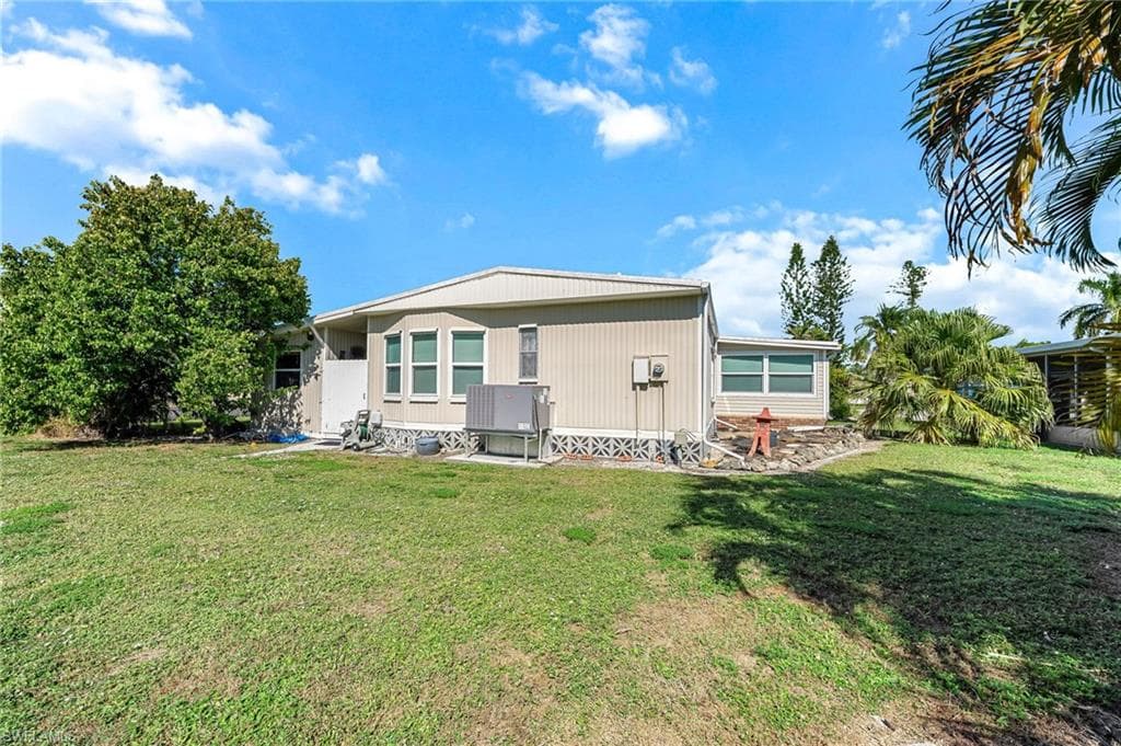 160 Lime Key Ln 74, Naples, FL 34114-31