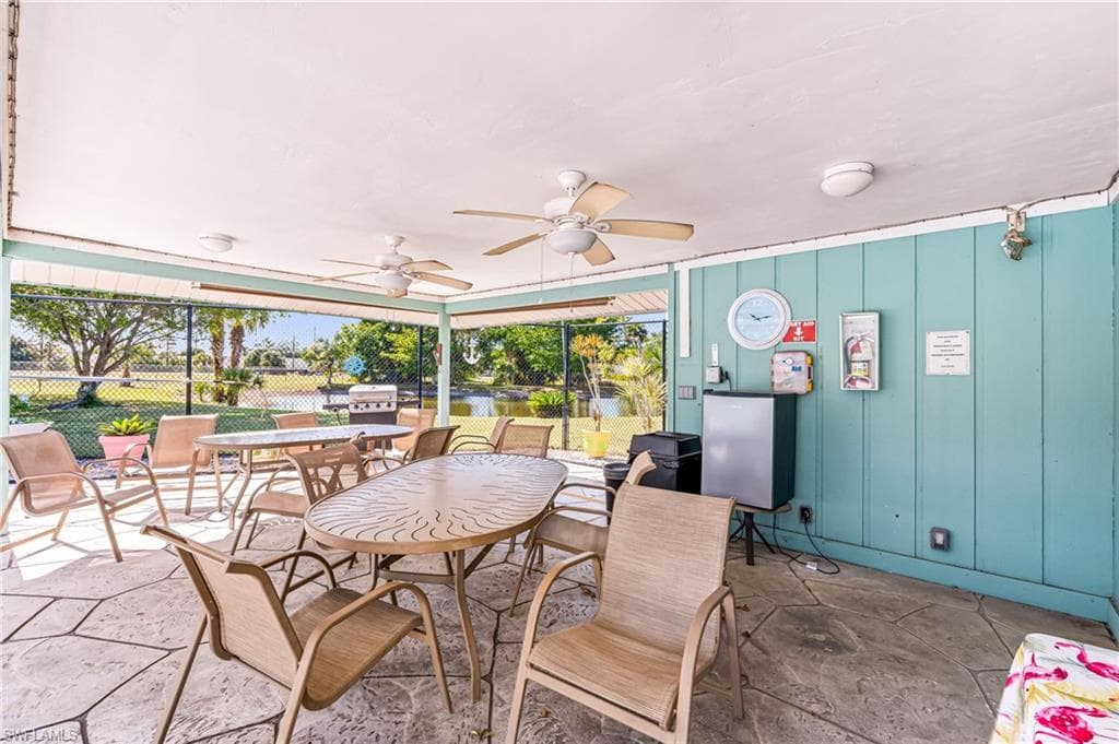 160 Lime Key Ln 74, Naples, FL 34114-34