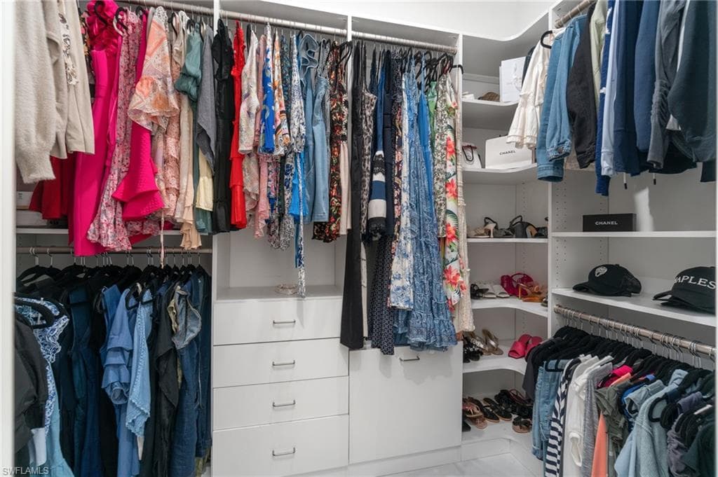 3160 Safe Harbor Dr, Naples, FL 34117-19