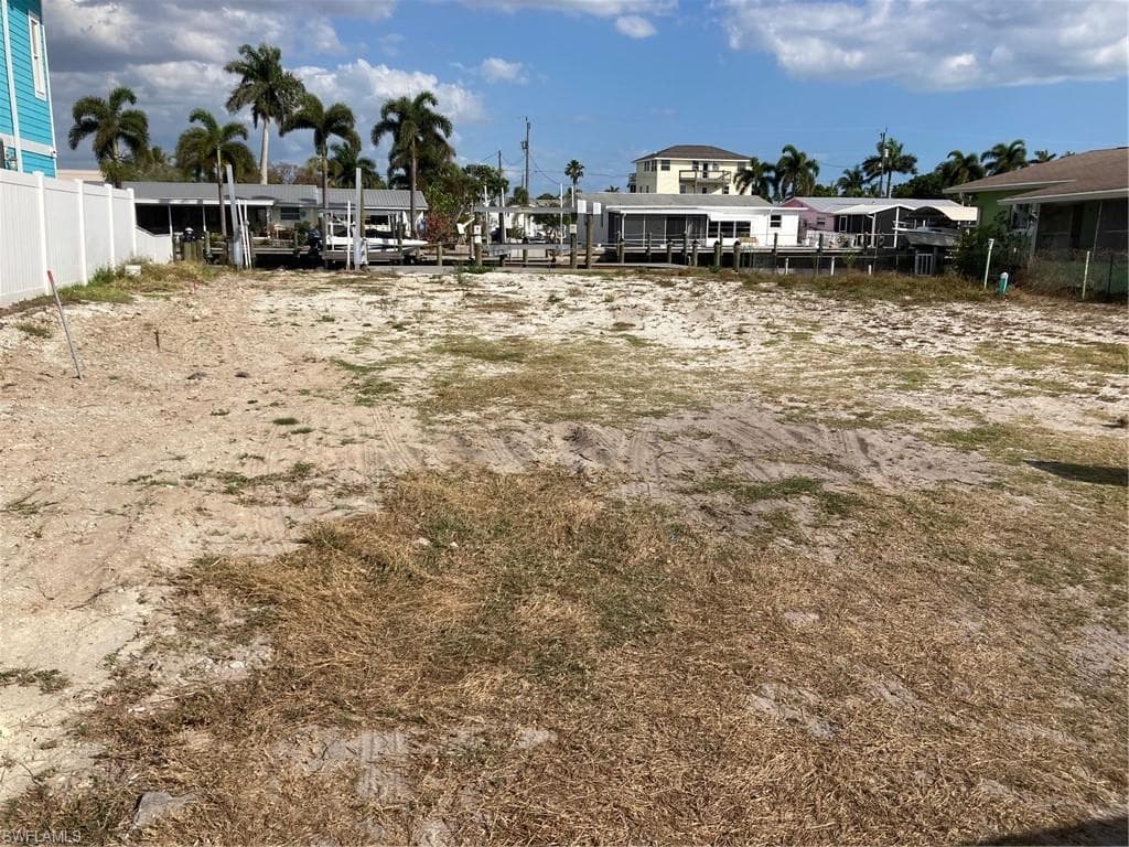 2849 Triggerfish St, Matlacha, FL 33993-0