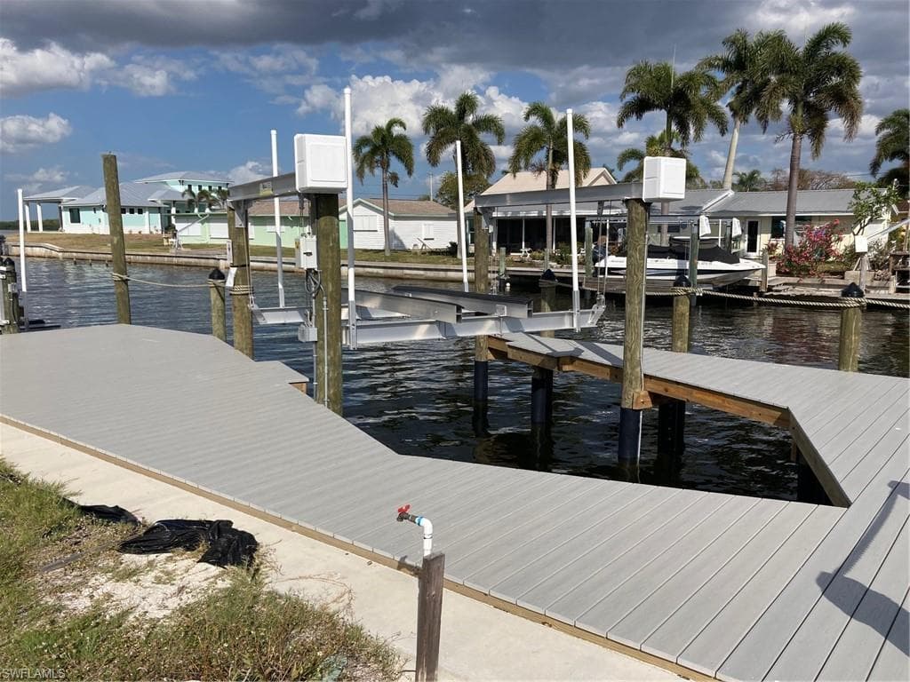 2849 Triggerfish St, Matlacha, FL 33993-4