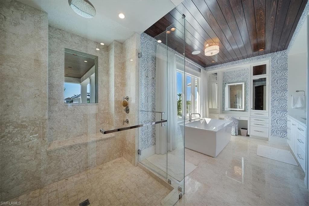 1660 Dolphin Ct, Naples, FL 34102-27