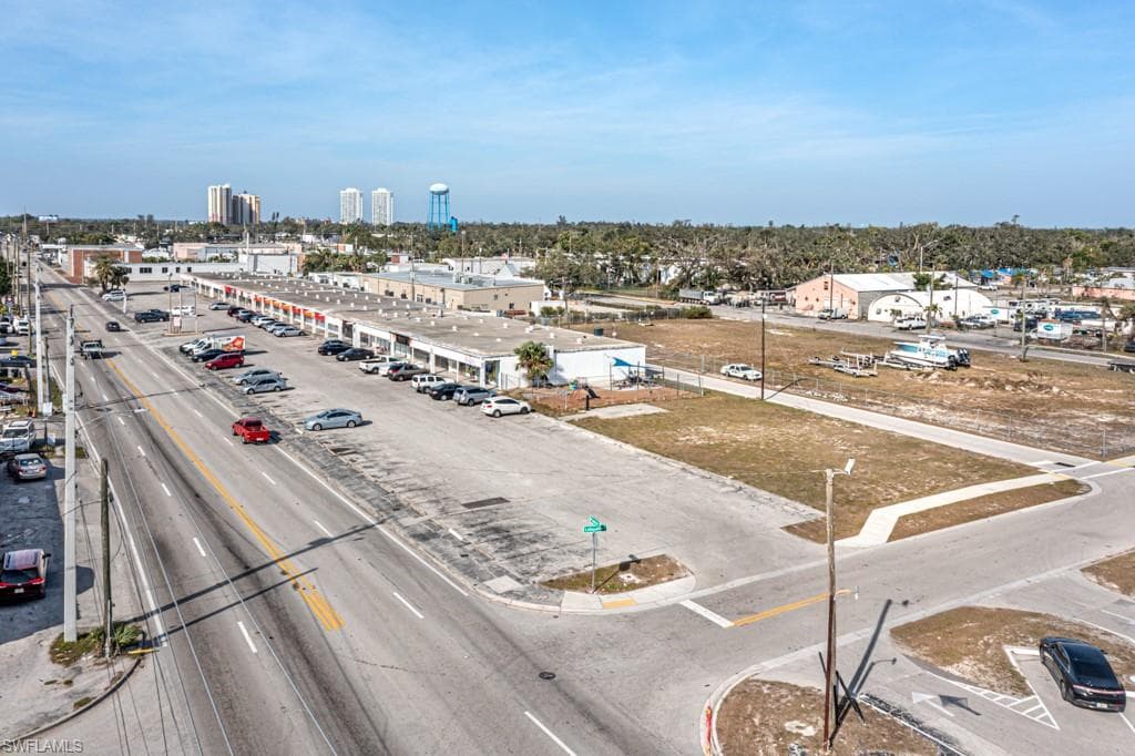 2203-2275 Fowler St, Fort Myers, FL 33901-4