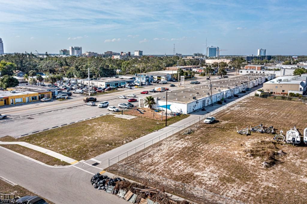 2203-2275 Fowler St, Fort Myers, FL 33901-5