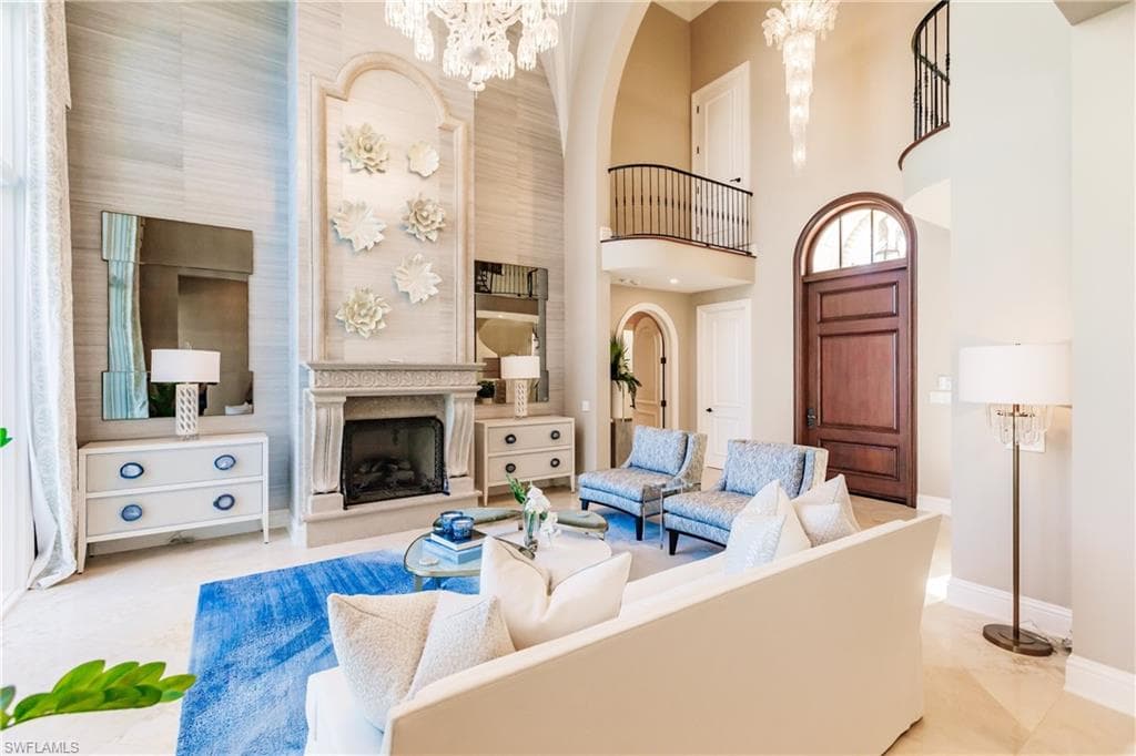 2450 Tarpon Rd, Naples, FL 34102-9