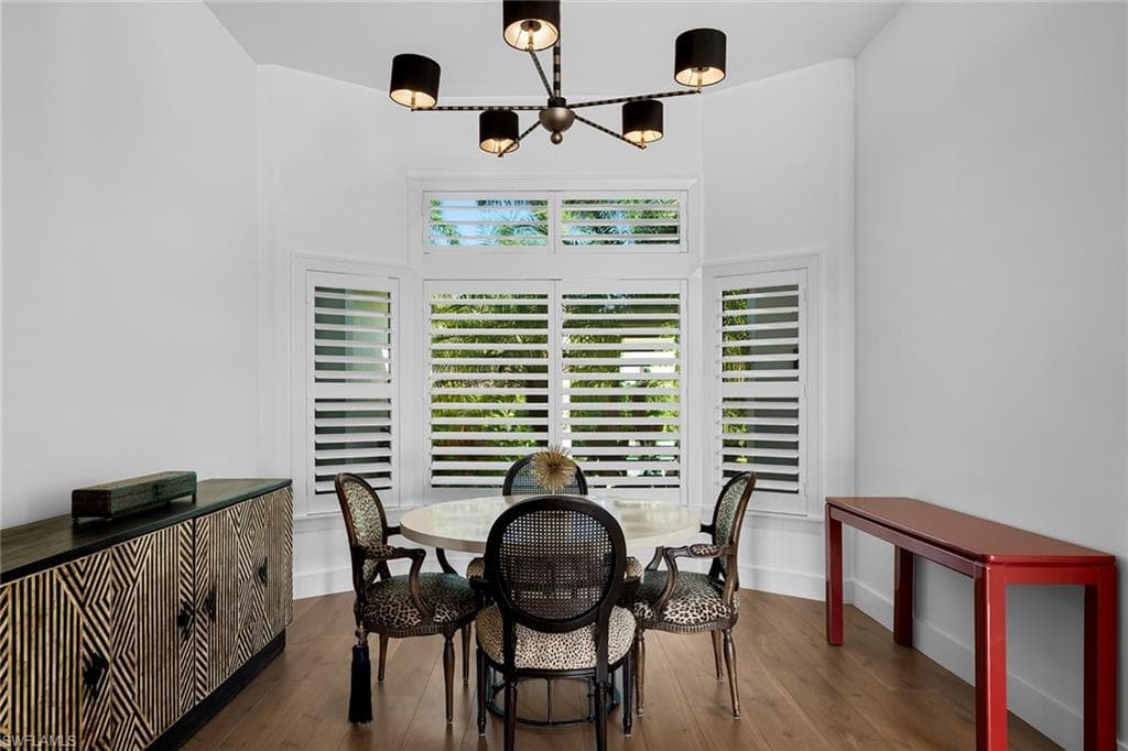 2160 Kingfish Rd, Naples, FL 34102-15