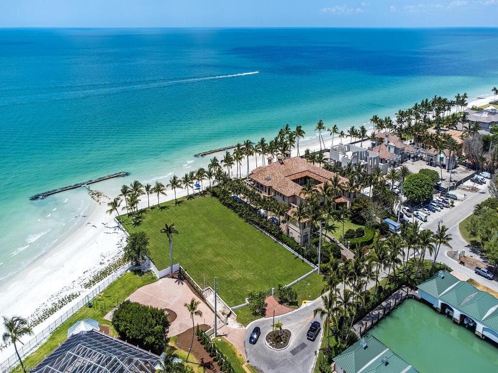 4550 Gordon Dr, Naples, FL 34102-7914-8