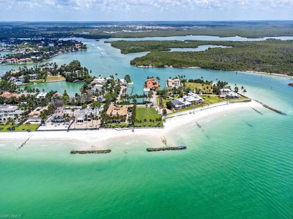4550 Gordon Dr, Naples, FL 34102-7914-12