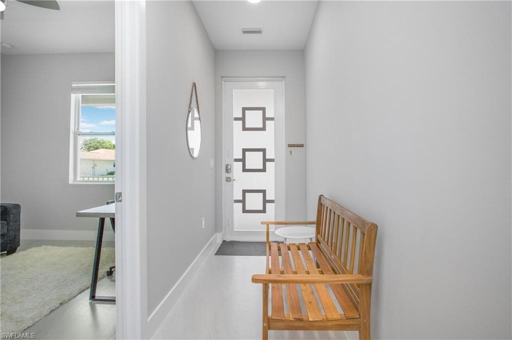 269xx Riverside Dr, Bonita Springs, FL 34135-9