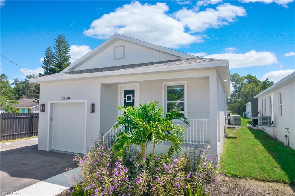 269xx Riverside Dr, Bonita Springs, FL 34135-6