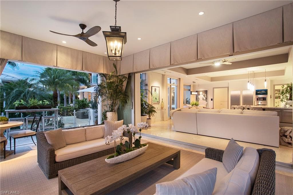 2290 Tarpon Rd, Naples, FL 34102-31