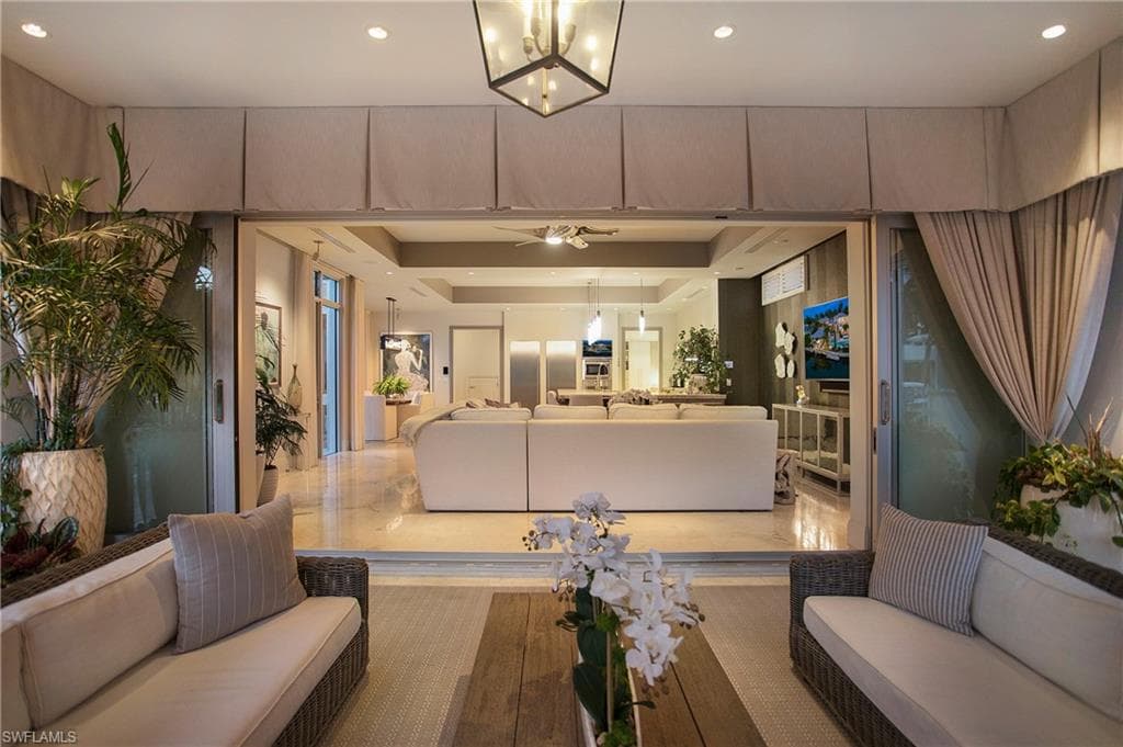 2290 Tarpon Rd, Naples, FL 34102-34