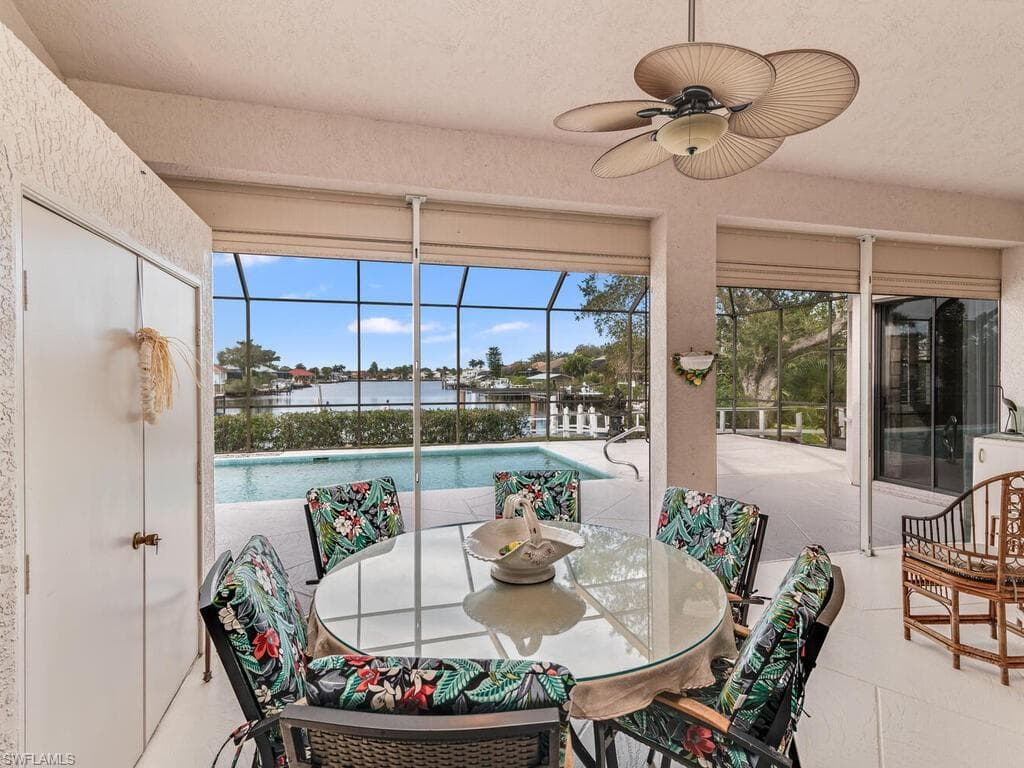 171 Cays Dr, Naples, FL 34114-24