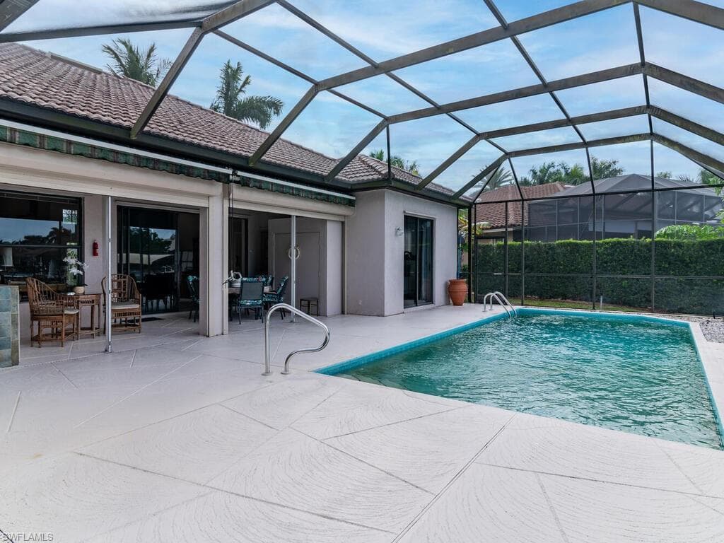171 Cays Dr, Naples, FL 34114-26