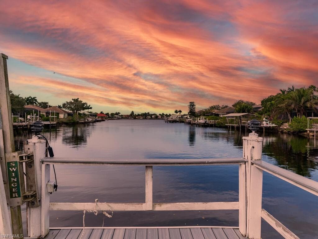 171 Cays Dr, Naples, FL 34114-33
