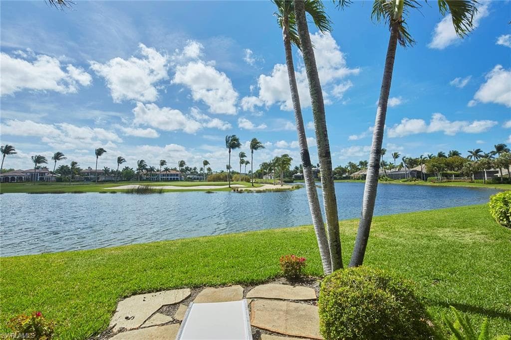 2382 King Palm Way, Naples, FL 34105-8